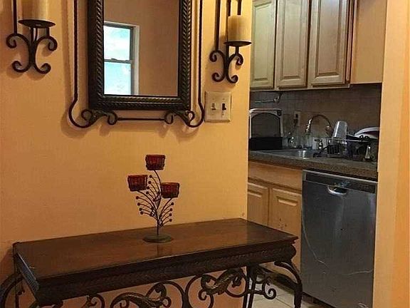 4th image of 11 Park Ln
