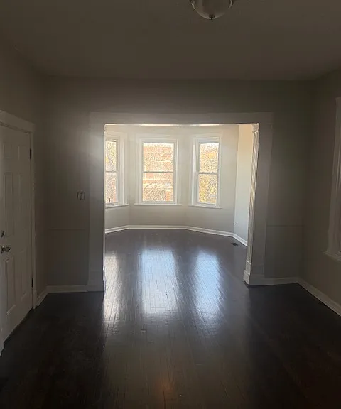 6842 S Champlain Ave #2 — Photo 2
