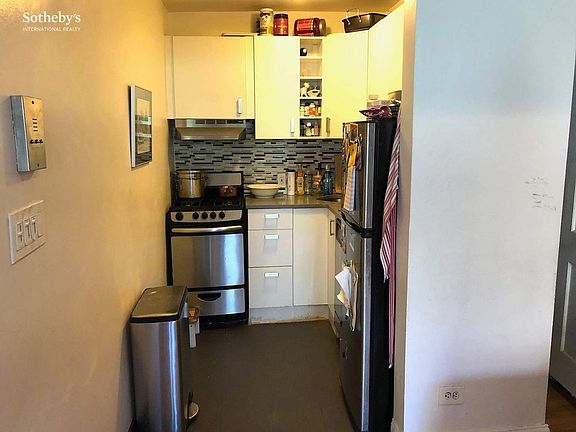 4th image of 338 W 89th St APT 3r