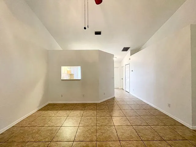 906 Cape Coral Pkwy W — Photo 4