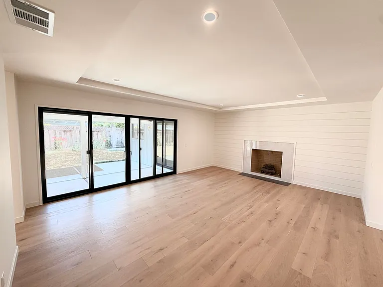 430 San Domingo Way — Photo 24