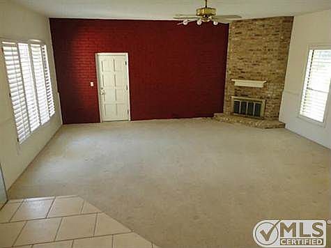 3rd image of 2706 Monarch Dr