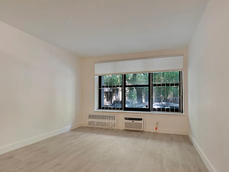 330 E 85th St #1F — Photo 1