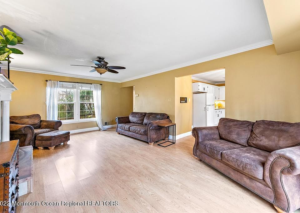 16 Prides Lane, Englishtown, NJ 07726 Zillow