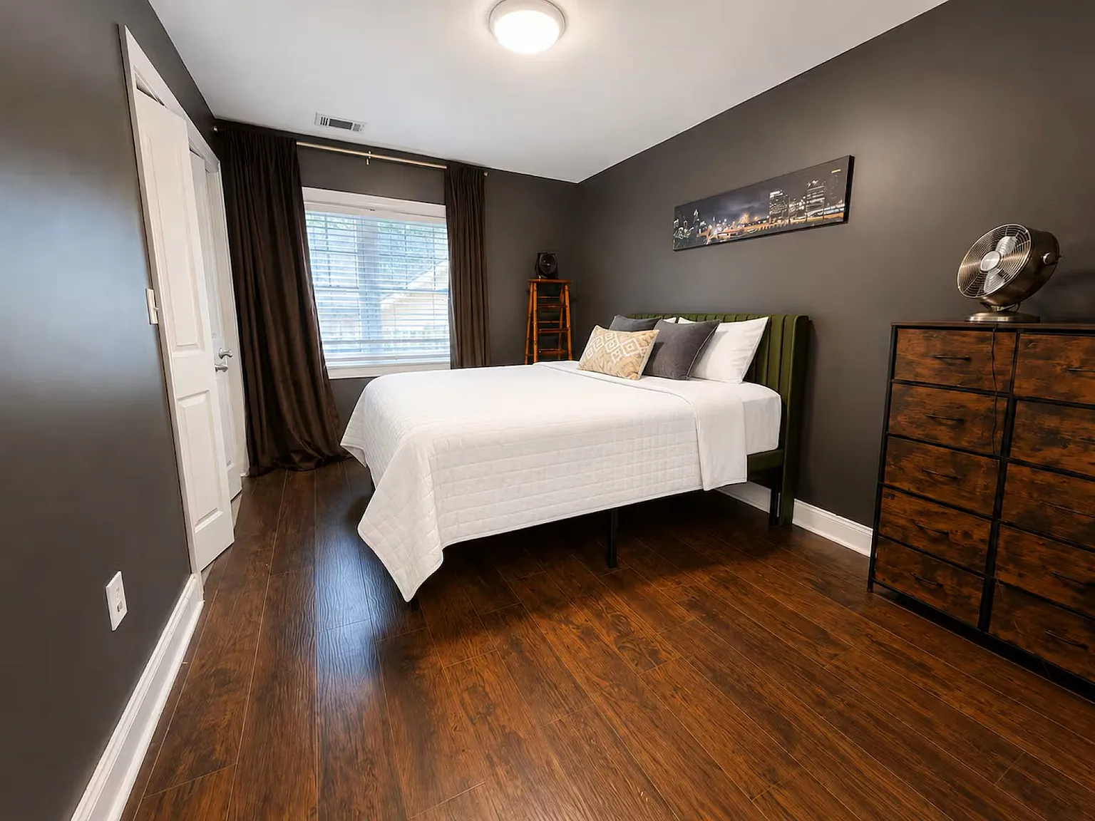 3 bed, 1500 sqft, $850 — Photo 3