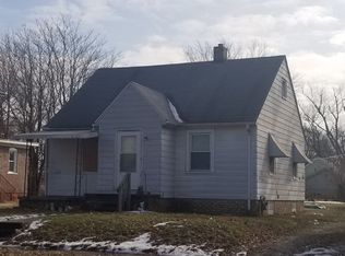 2055 E William St, Decatur, IL 62521