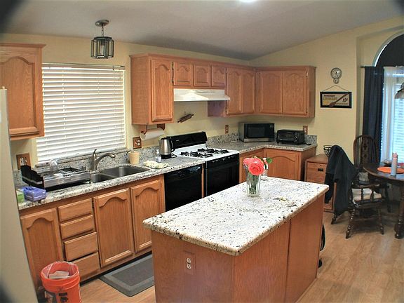 3rd image of 3032 Oakbridge Dr #3032