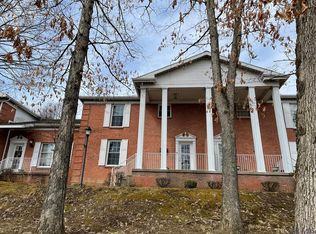 105 Briarwood, Indiana, PA 15701