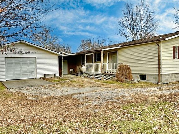 2nd image of 1807 Park Lane Dr