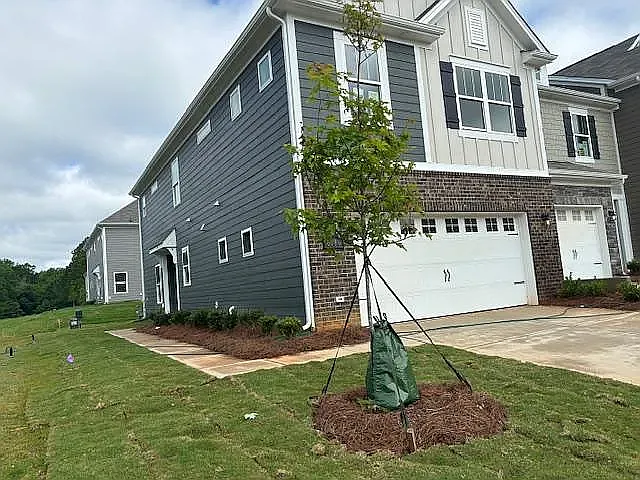 8138 Ramsburg Dr — Photo 2