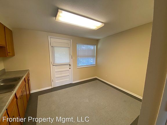 2nd image of 801 S Maguire St #2C