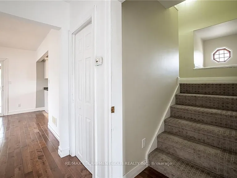 521 S Pelham Rd #UPPER — Photo 23
