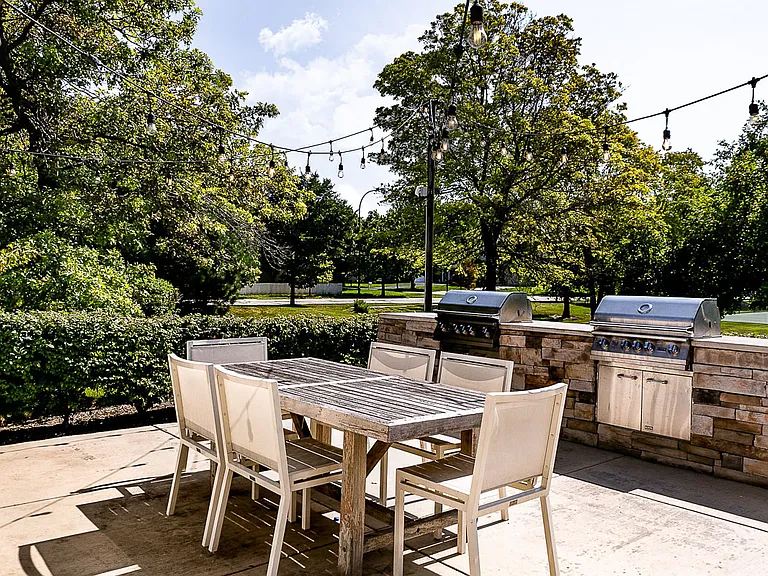 Fairways of Naperville Outdoor Grill Area