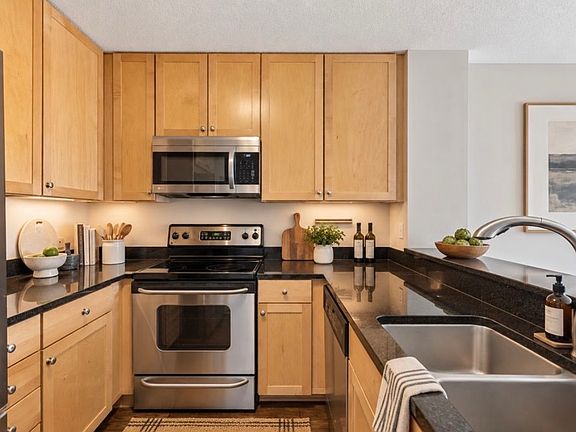 3rd image of 401 S 1st St Unit 720