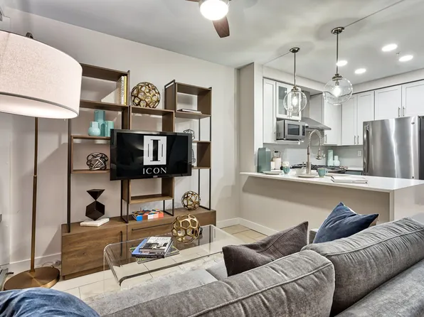 Icon Norfolk Apartments