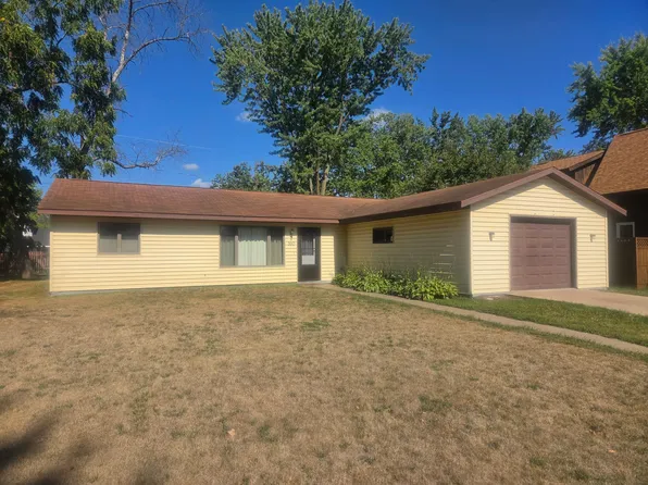360 Elm St S, Prescott, WI 54021