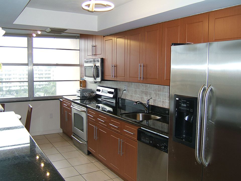 1st image of 18031 Biscayne Blvd APT 601