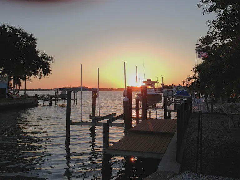 14827 N Bayshore Dr — Photo 31