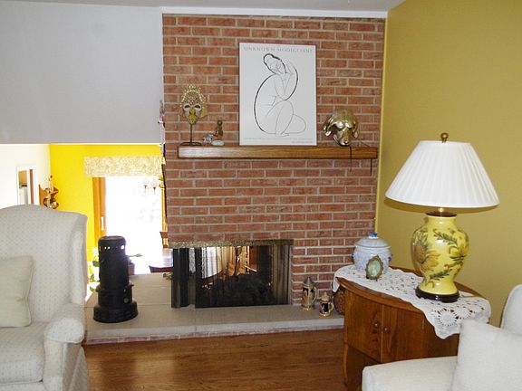 5th image of 2711 Bel Aire Dr