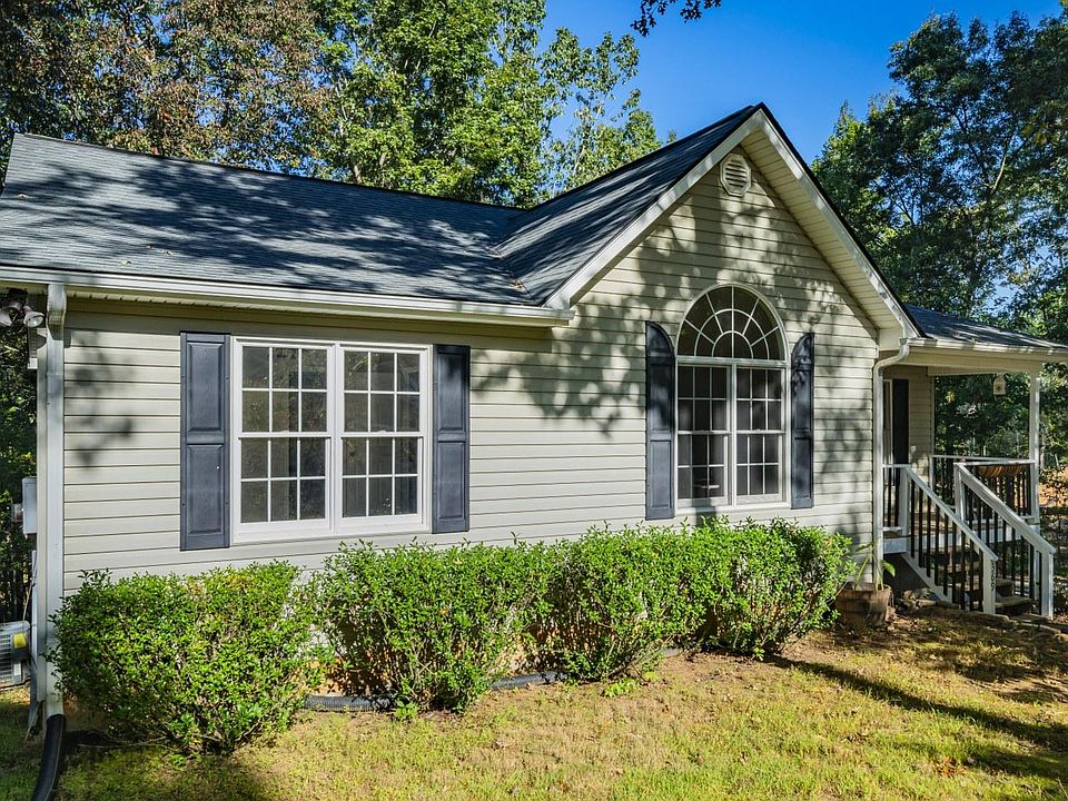 1st image of 369 Royal Oaks Ln