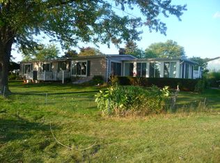 207 Flicker St, Rochester Hills, MI 48309