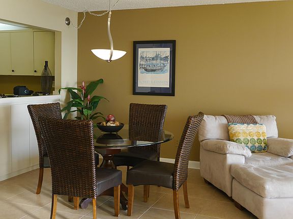4th image of 3100 Gulf Blvd APT 422