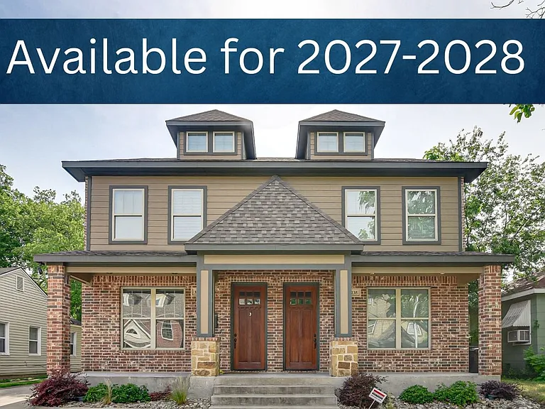 3235 McCart Ave — Photo 1