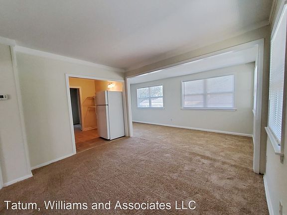 5th image of 1419 Palm Ln