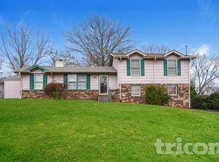 102 Valley View Ct, Hendersonville, TN 37075