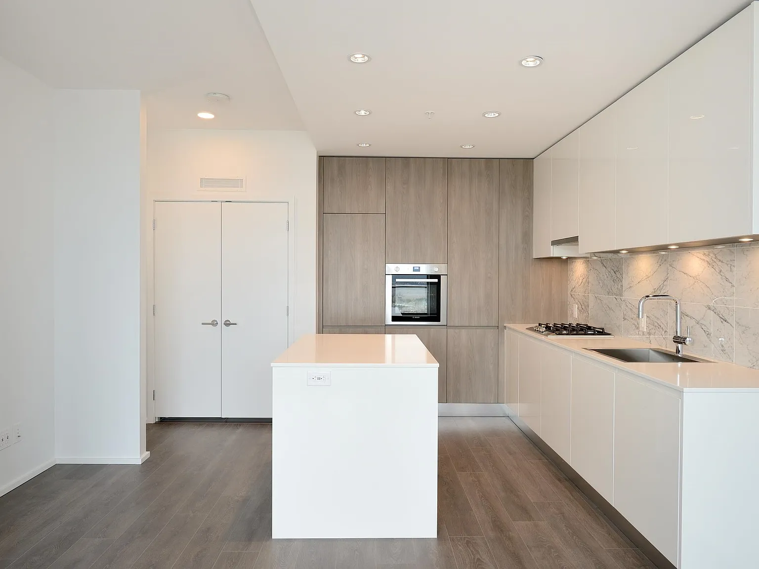 1 bed, 542 sqft, $2,350 — Photo 2