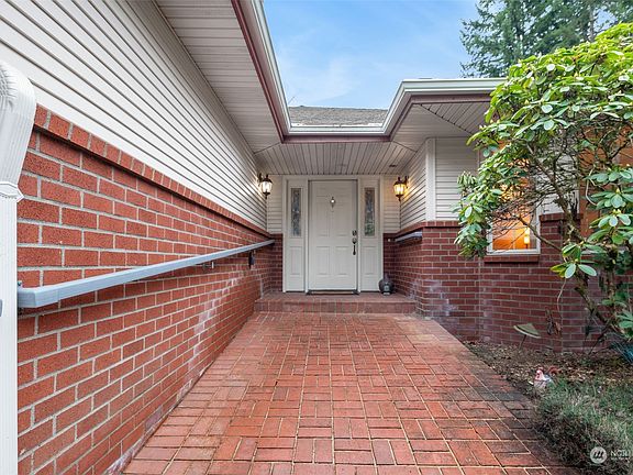 3rd image of 13003 NE 108th Street