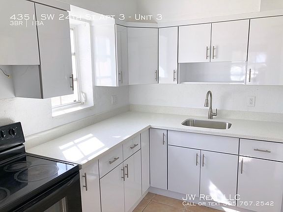 5th image of 4351 SW 24th St APT 3