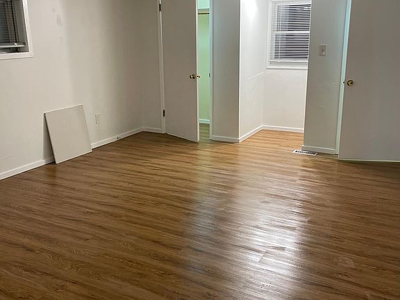 5th image of 14004 Jefferson Way