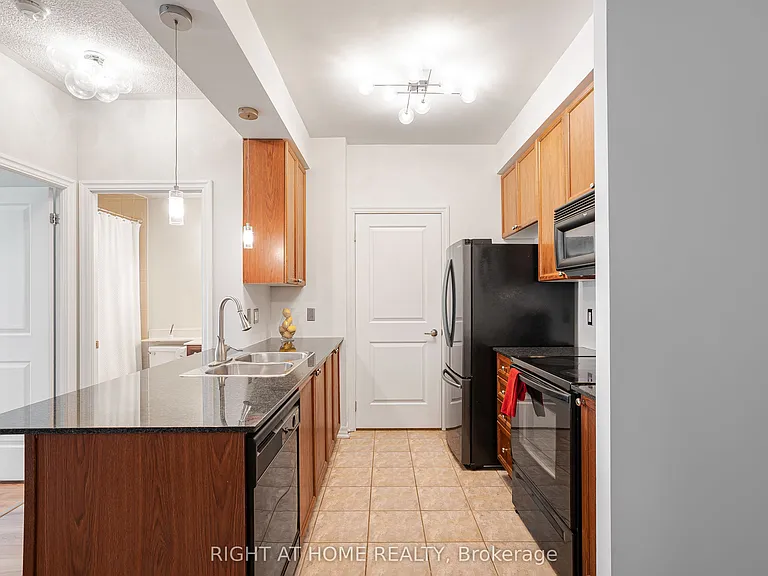 245 Dalesford Rd #117 — Photo 4