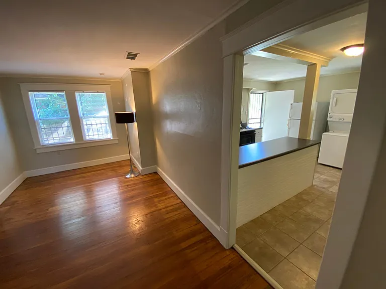 1725 Faxon Ave — Photo 6