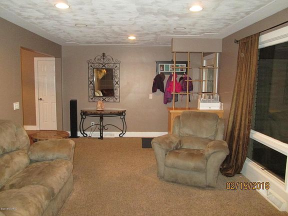 3rd image of 1860 Nielwood Dr