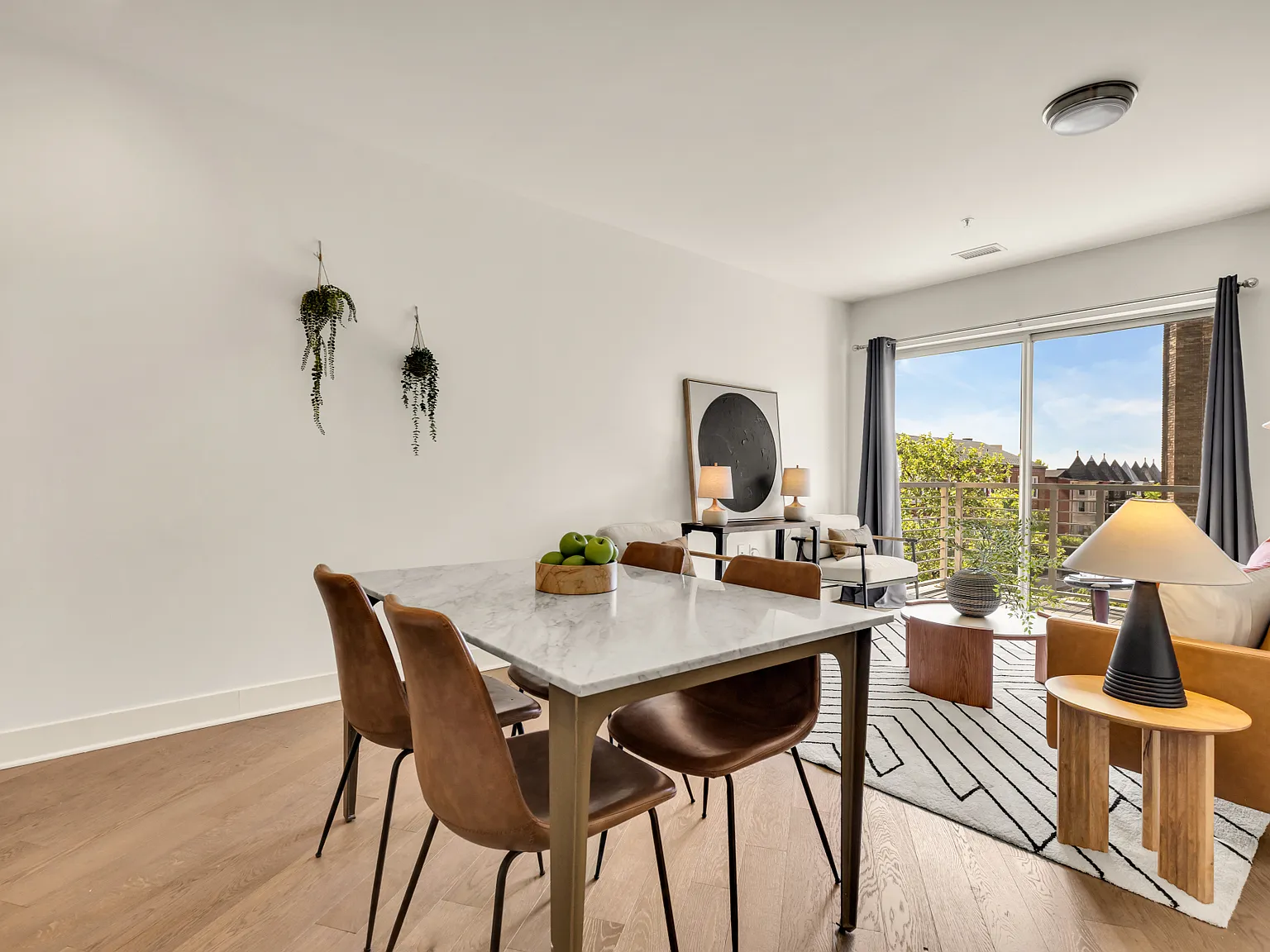 1 bed, 643 sqft, $2,550 — Photo 3