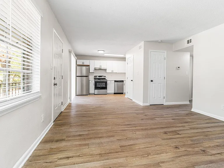 6665 Magnolia St — Photo 17