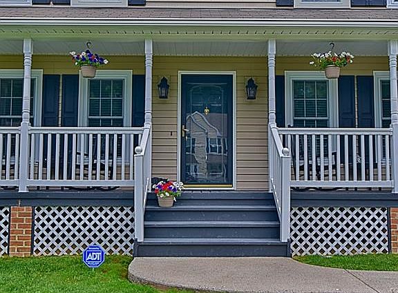 Enjoy relaxing on the county front porch in the morning or evening.