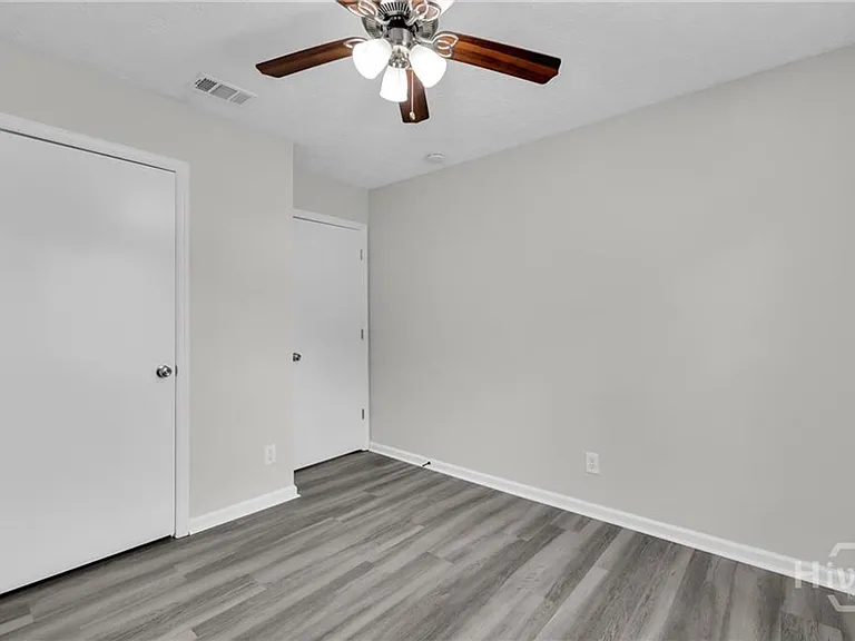 105 Crossover Ln — Photo 13