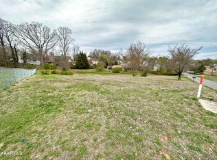 8205 Nubbin Ridge Dr, Knoxville, TN 37919