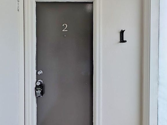 2nd image of 3116 Belden St APT 2
