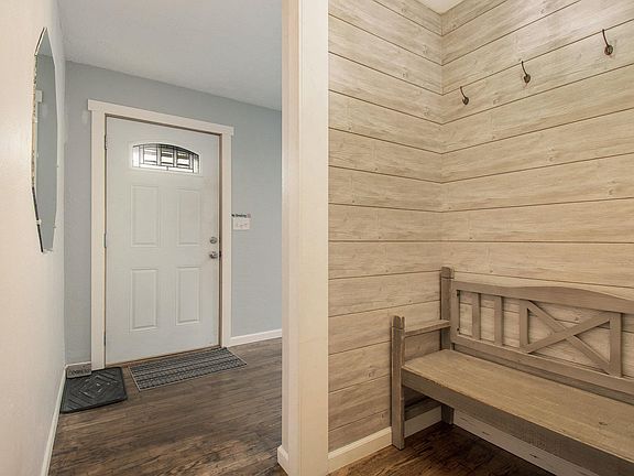2nd image of 26293 Cottage Ave