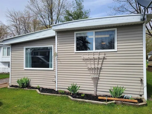 851 E Hickory St, Beaverton, MI 48612