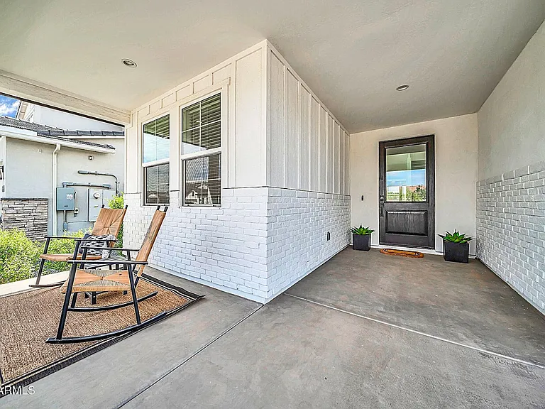 17329 W Gretna St — Photo 15