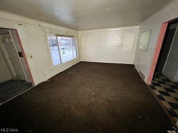 4th image of 20751 Selfridge Pkwy