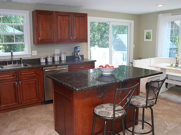 5th image of 39 Siasconset Drive