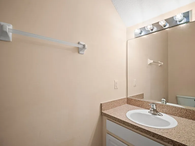 8219 Pacific Beach Dr — Photo 14