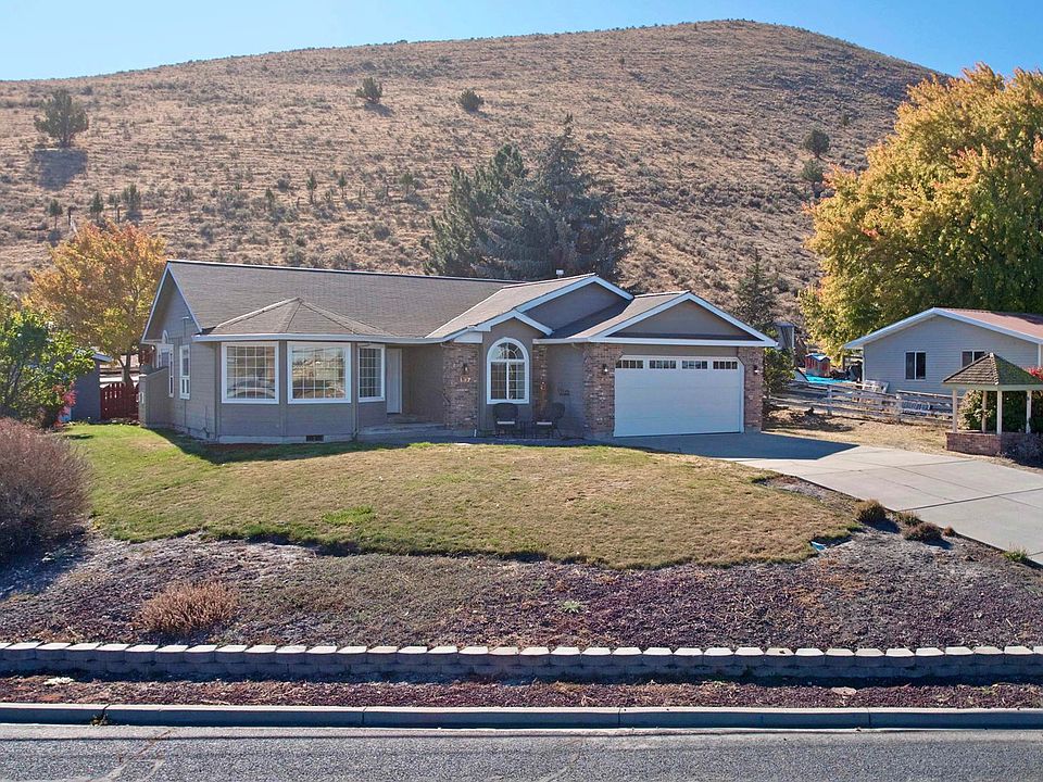 1st image of 137 Foothill Dr