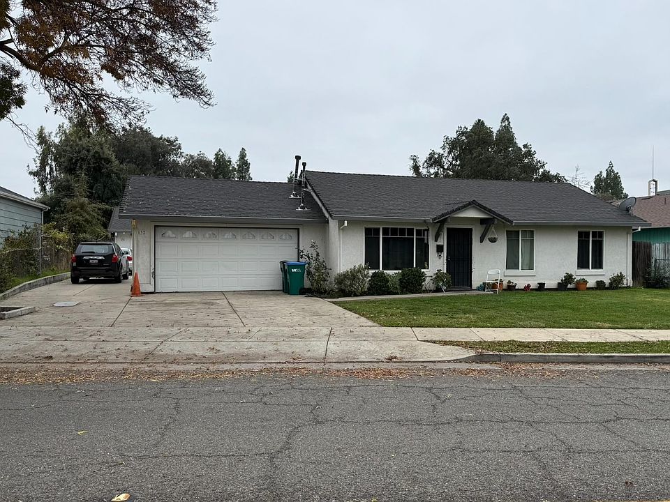 1st image of 136-132 E Lincoln Rd